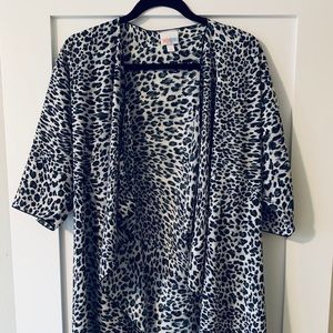 LuLaRoe Shirley Leopard Print